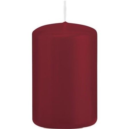 1x Burgundy red cylinder candle 5 x 8 cm 18 hours