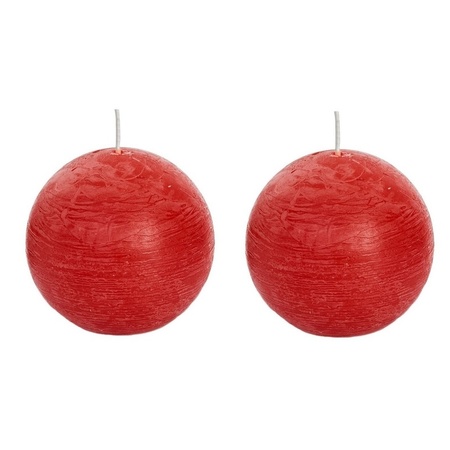 2x Red rustic sphere/ball candle 8 cm 24 hours