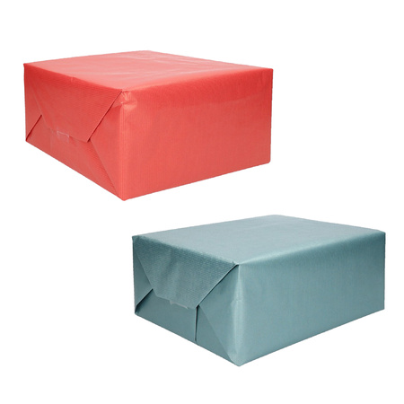Pakket van 4x rollen Kraft inpakpapier/kaftpapier blauw en rood 200 x 70 cm